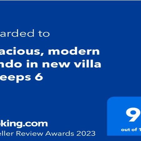 Spacious, Modern Condo In New Villa - Sleeps 6 布加勒斯特 外观 照片